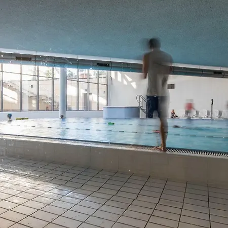 Apartamento On The River 76m2 - Gym - Pool - Garage Cracóvia