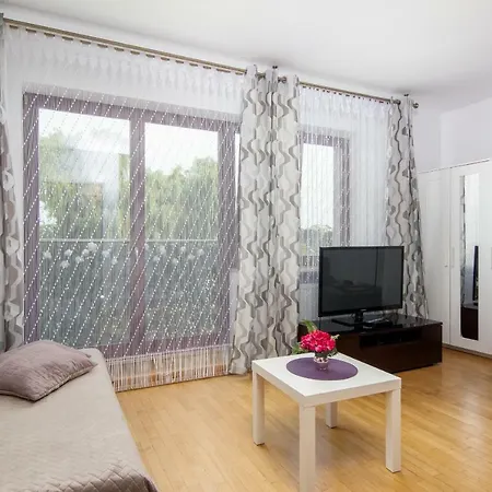 Apartment On The River 76m2 - Gym - Pool - Garage