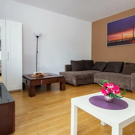 Appartement On The River 76m2 - Gym - Pool - Garage Cracovie
